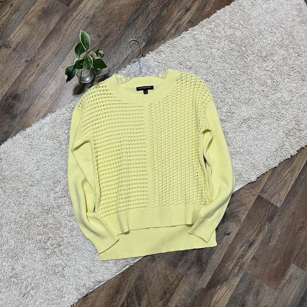 Banana Republic XS Pastel Yellow Crewneck Open Pointelle Knit Pullover Sweater